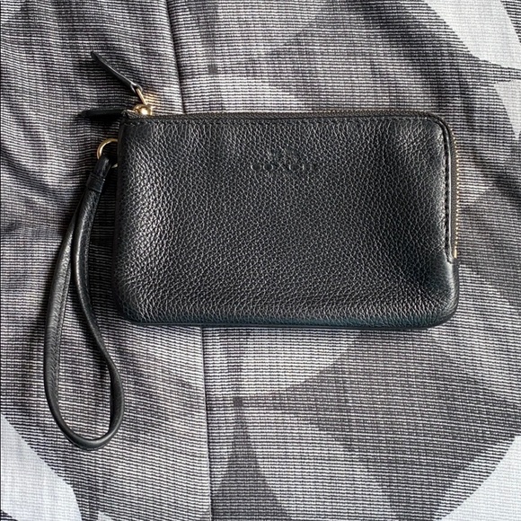 Coach Clutch Wallet - Picture 1 of 5